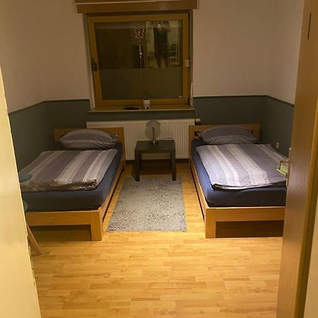 Palms Zimmer Фрехен Екстериор снимка