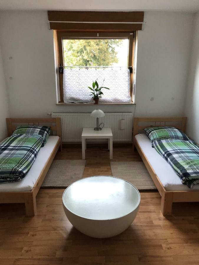 Palms Zimmer Фрехен Екстериор снимка